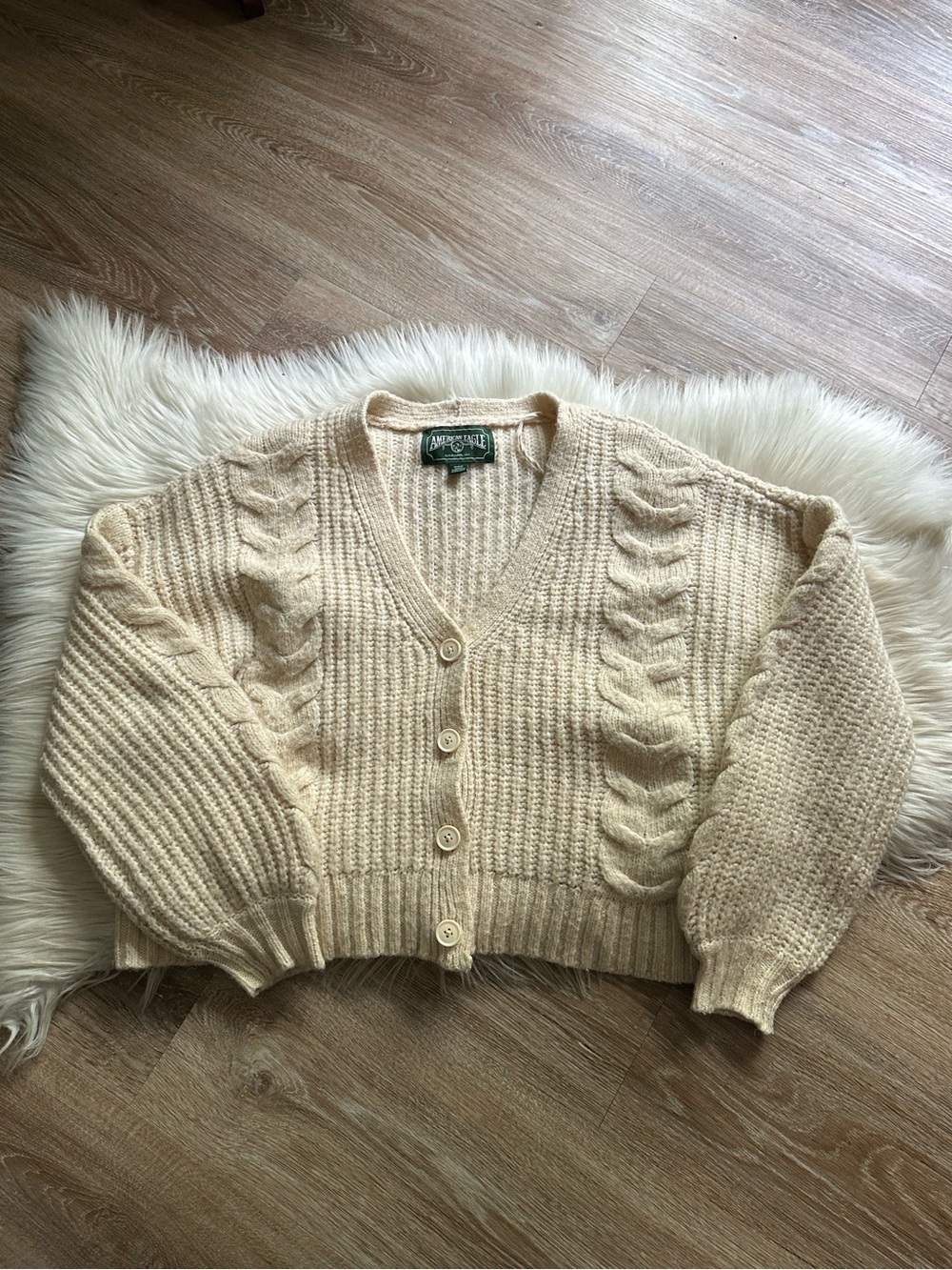 AMERICAN EAGLE Cream Knit
Cardigan - Picture 4 of 6